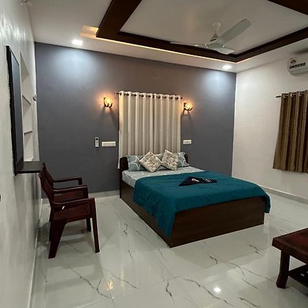 Raj Homestay Хампи Екстериор снимка
