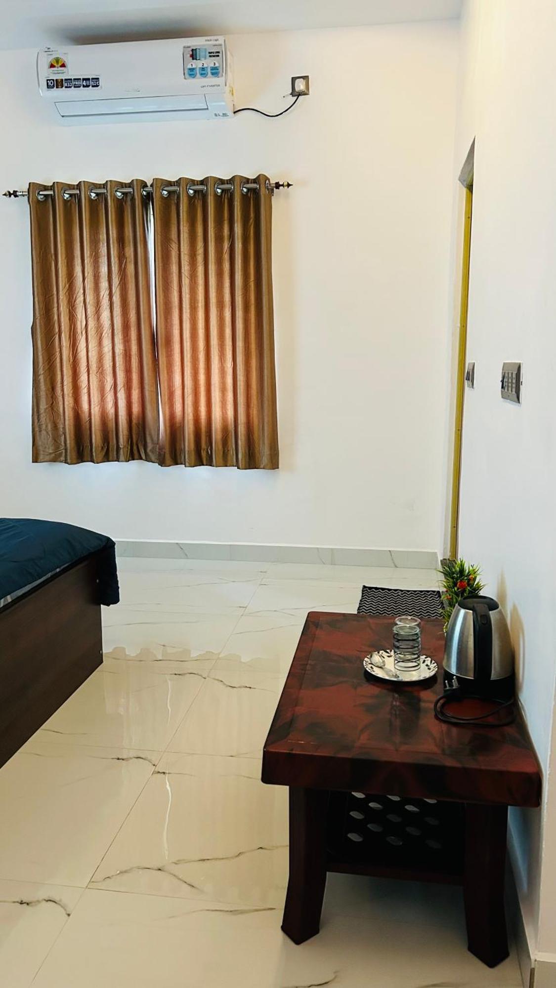 Raj Homestay Хампи Екстериор снимка