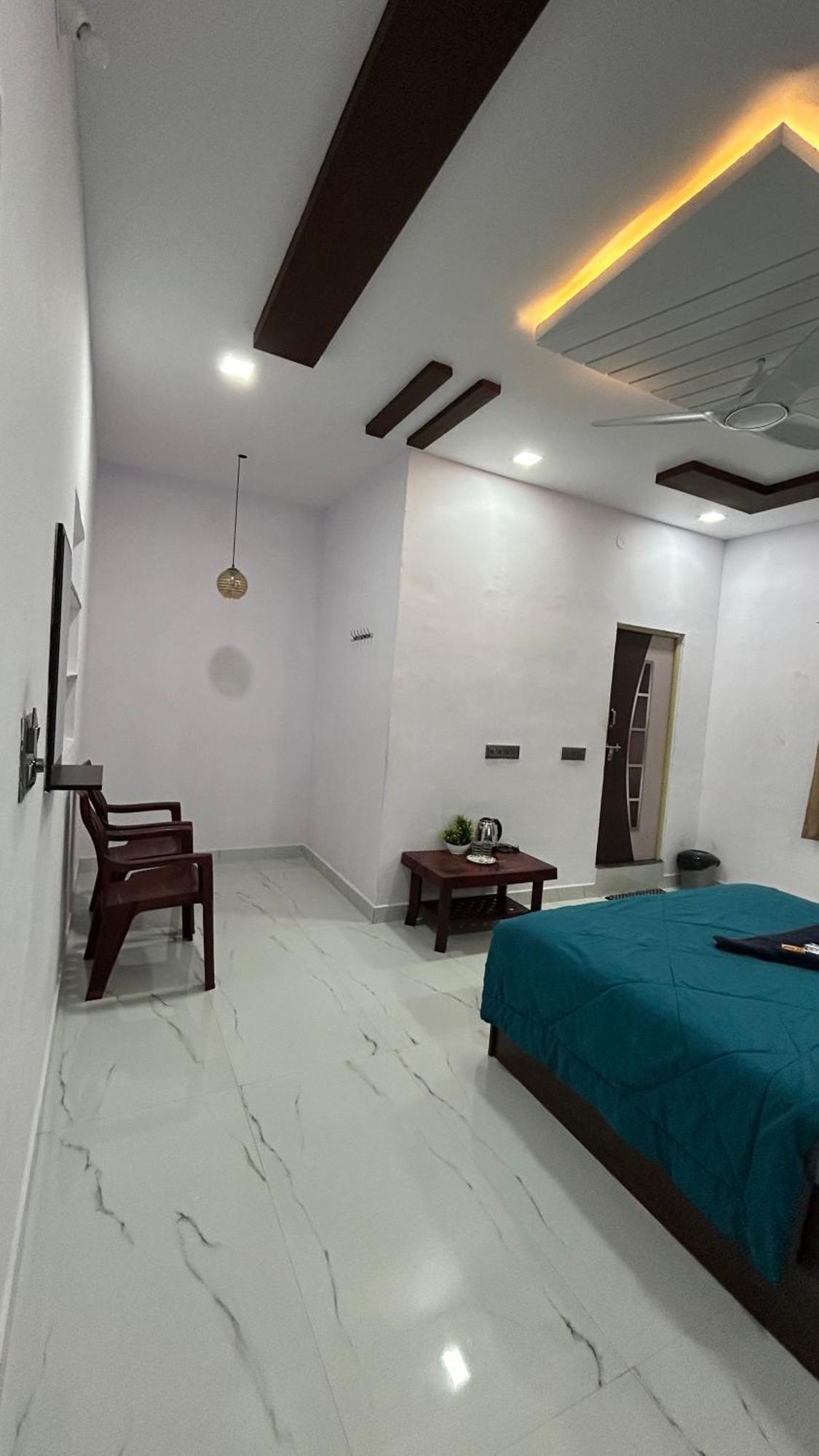 Raj Homestay Хампи Екстериор снимка