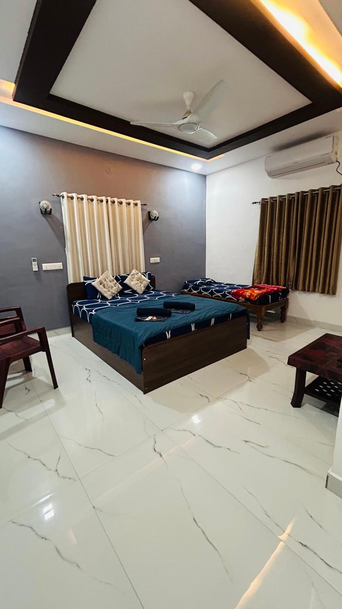 Raj Homestay Хампи Екстериор снимка